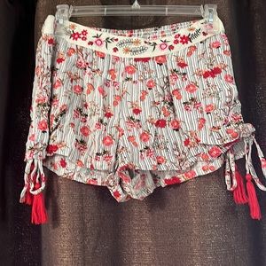 NWT RAGA Shorts SZ L